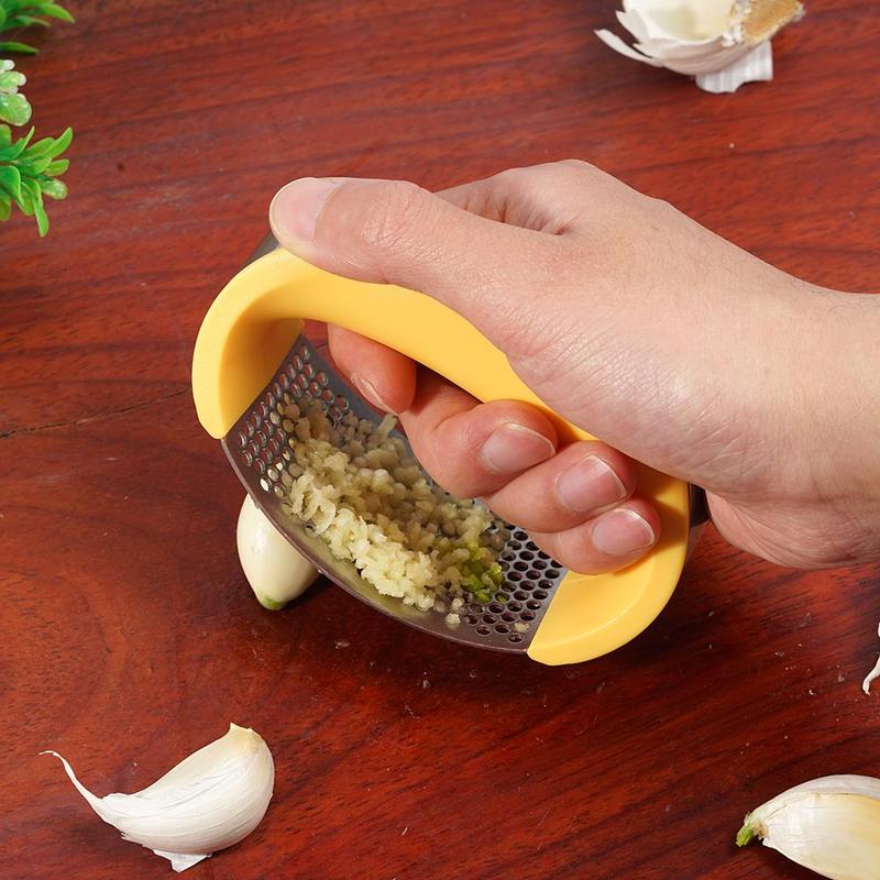 FlexiCrush™|Unleash Flavorful Feats with the Ultimate Garlic Press.